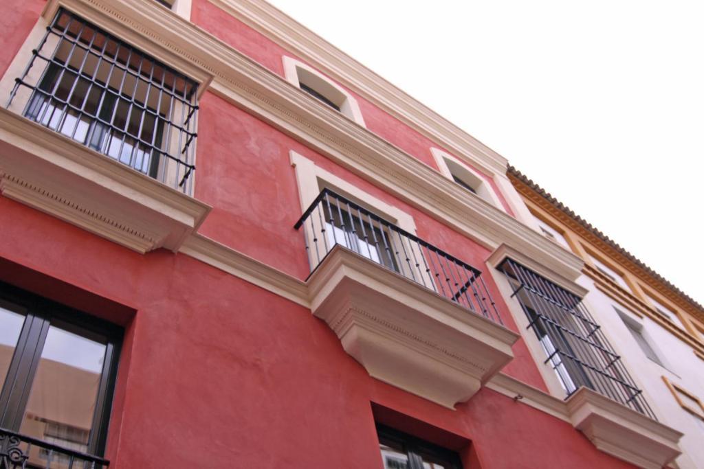 Apartamentos Living Sevilla Centro Maestranza Sevilha Quarto foto