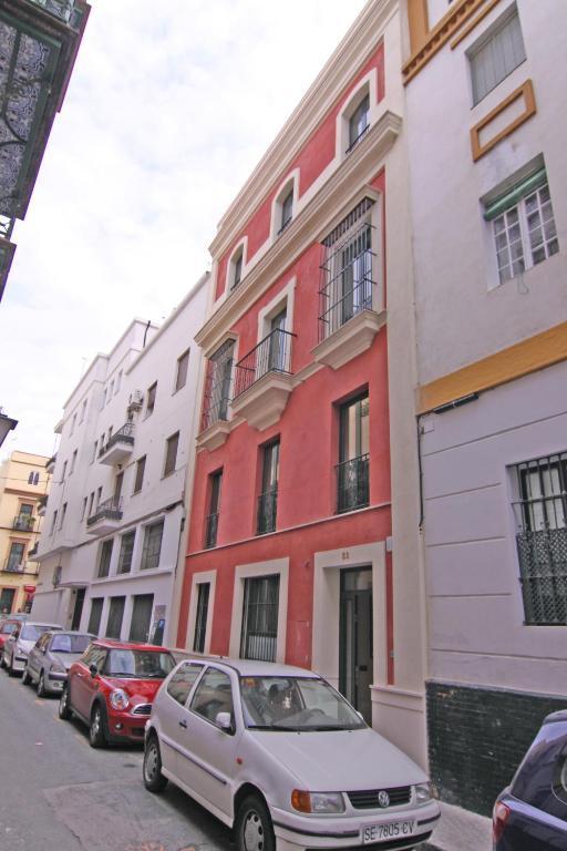 Apartamentos Living Sevilla Centro Maestranza Sevilha Quarto foto