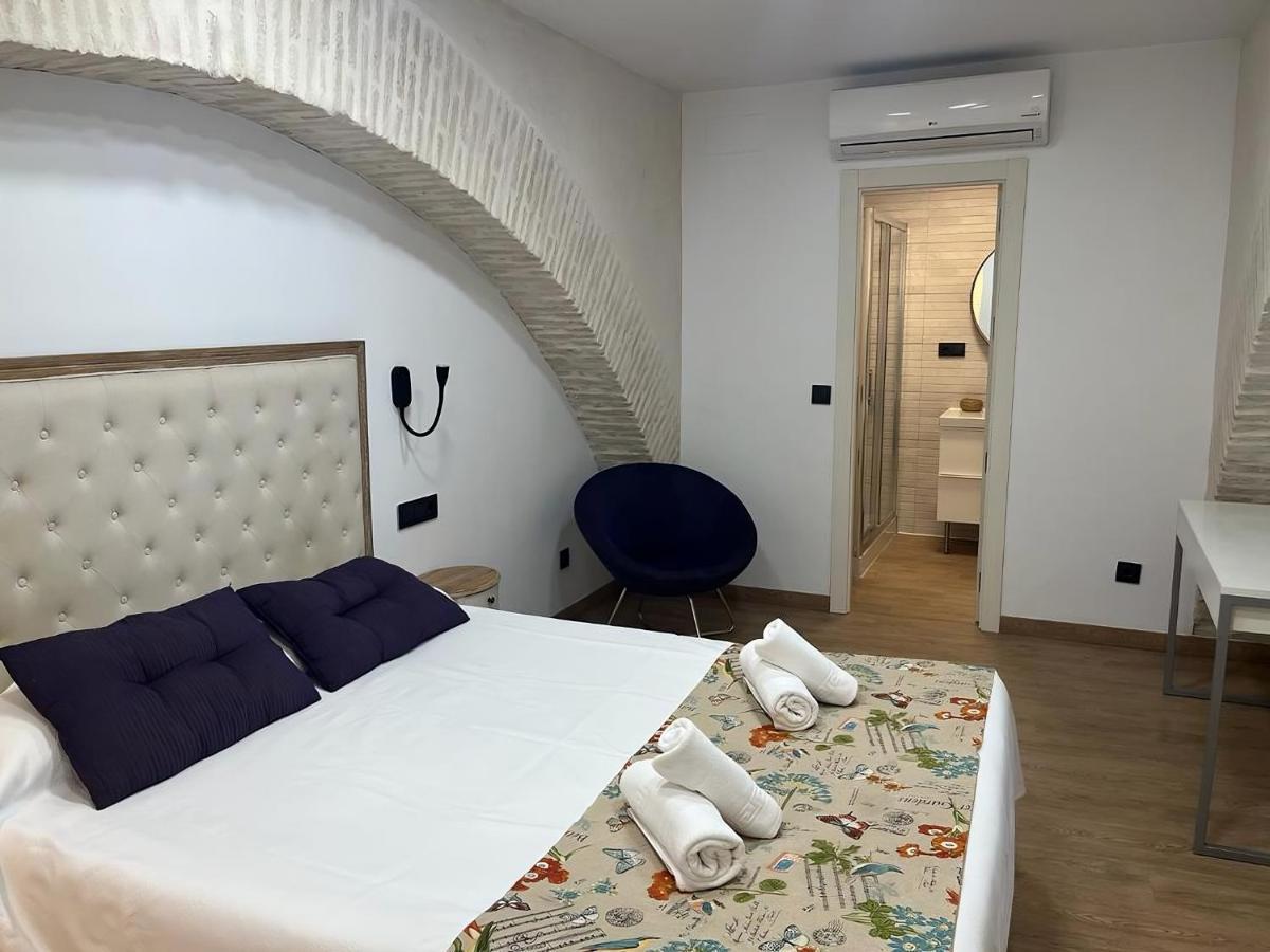 Apartamentos Living Sevilla Centro Maestranza Sevilha Exterior foto