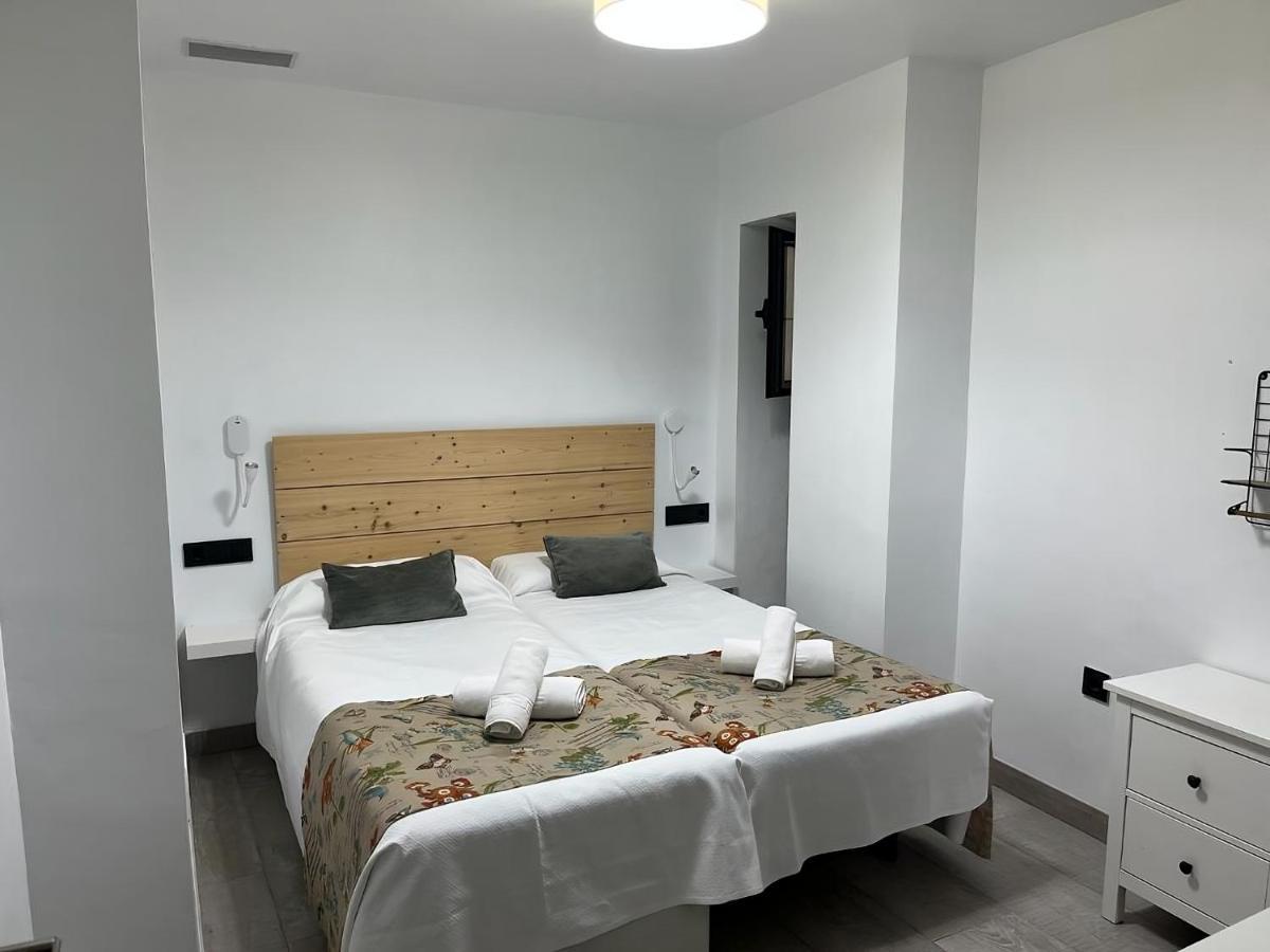 Apartamentos Living Sevilla Centro Maestranza Sevilha Exterior foto